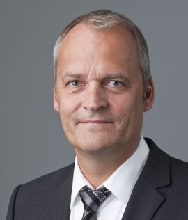 Arnold Stender verantwortet seit 1. September 2011 als QSC-Vorstand den indirekten Vertrieb des Unternehmens. Vorher leitete er die Business Units Wholesale und Produkte der QSC AG.