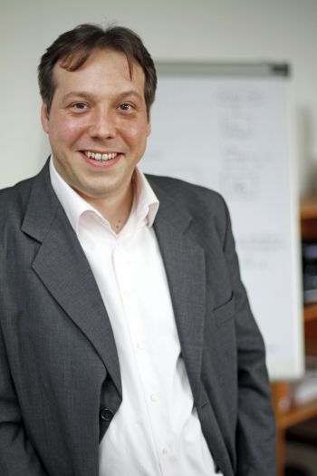 Oliver Niehnus, Geschäftsführer von Amian & Witzel. Foto: Dennis Knake / QSC AG.